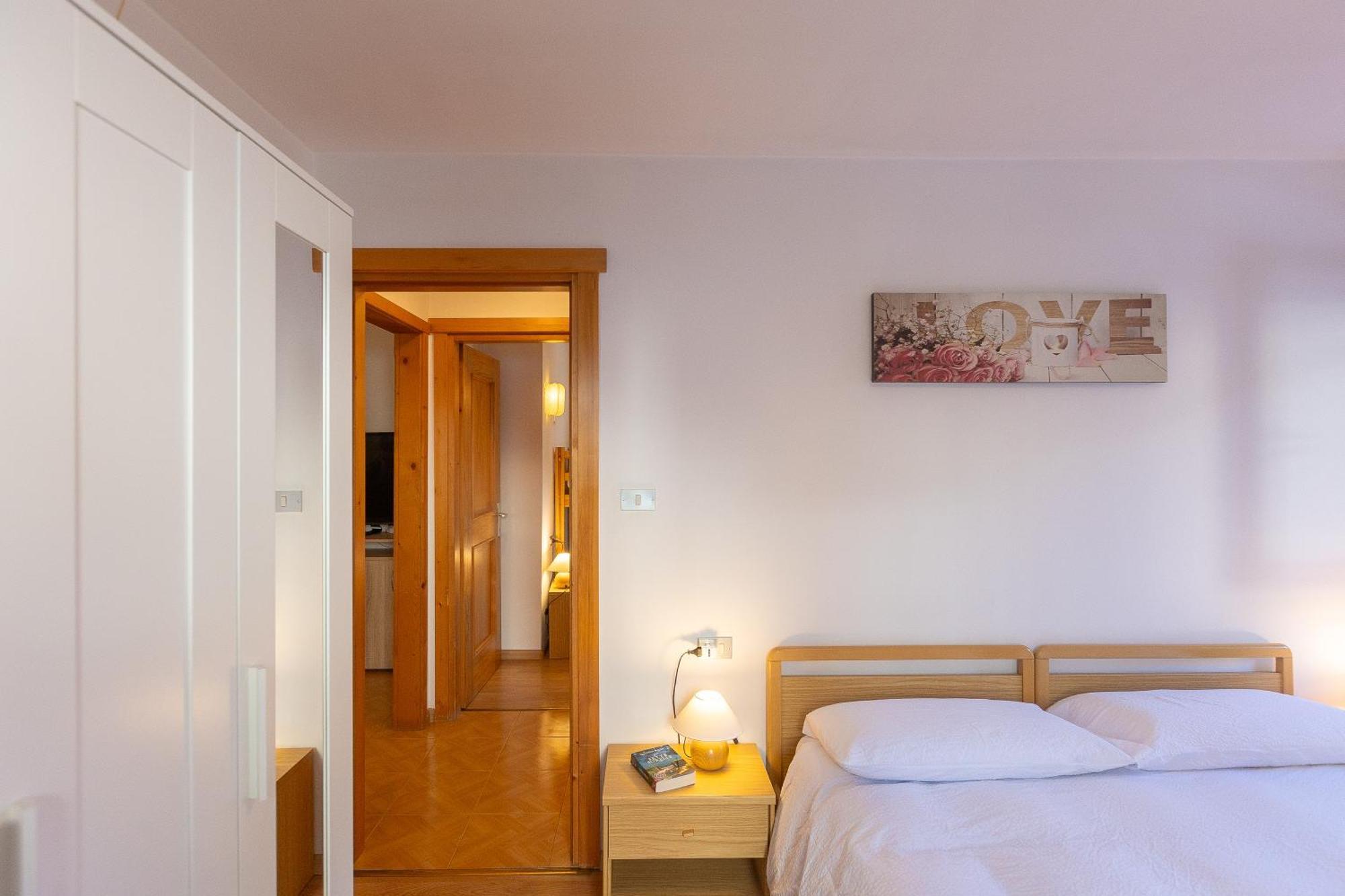 Ciasa De Vich Apartment Vigo di Fassa Luaran gambar