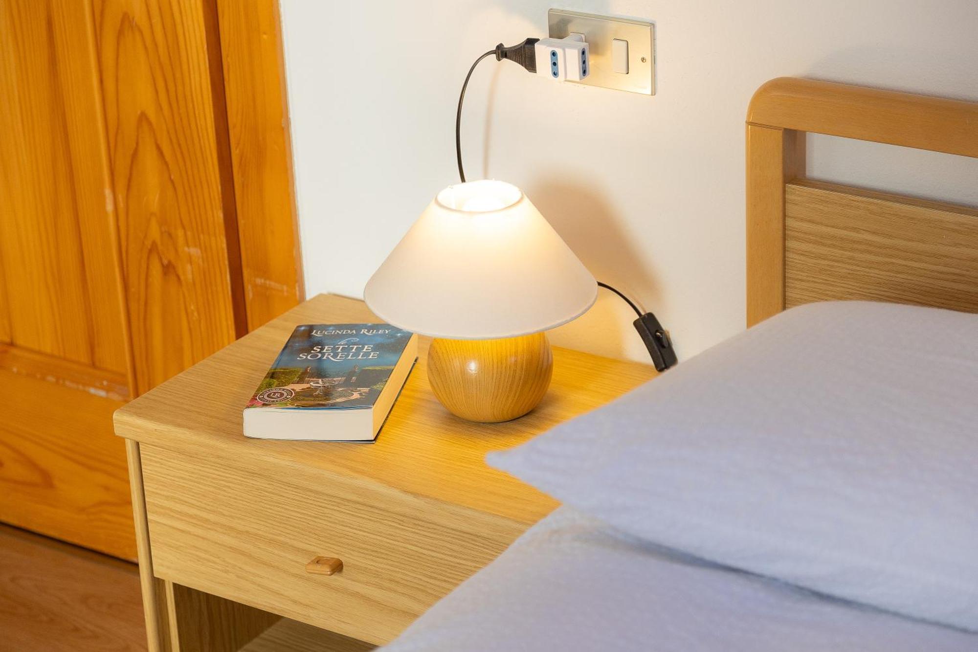Ciasa De Vich Apartment Vigo di Fassa Luaran gambar