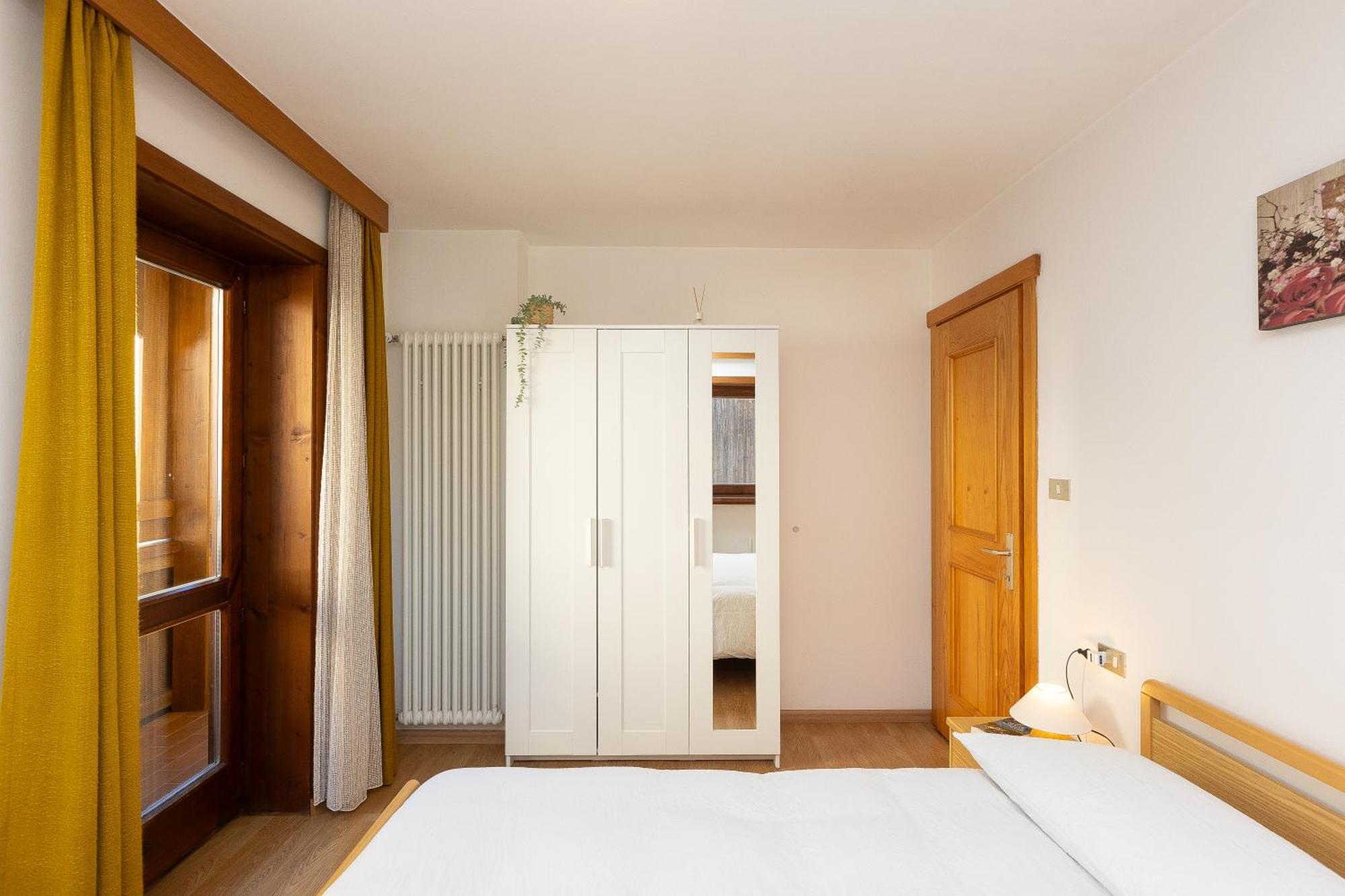Ciasa De Vich Apartment Vigo di Fassa Luaran gambar