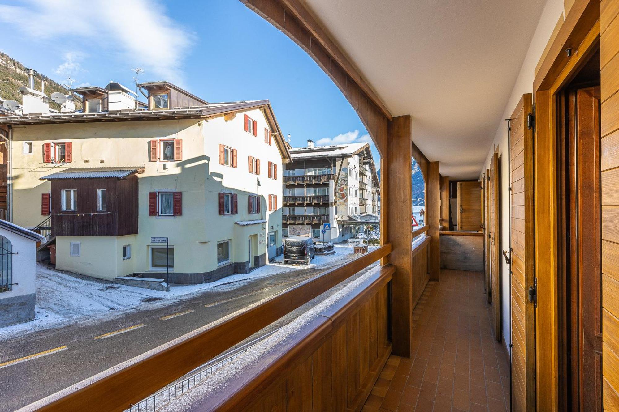 Ciasa De Vich Apartment Vigo di Fassa Luaran gambar